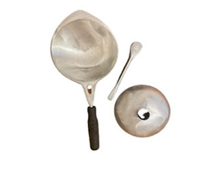 Hopper Pan with Lid & Spoon